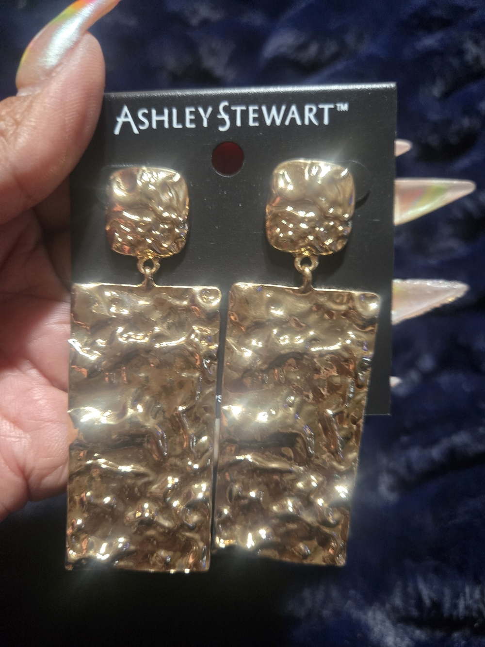 Brand New Never Worn Ashley Stewart Shiny Gold Textured Rectangle Drop Earrings